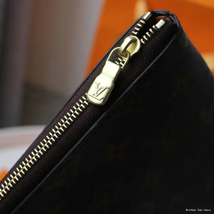 Brother Sam 2010B570041 LV Bags 0701